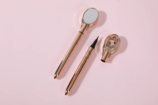WATERPROOF BLACK LIQUID EYELINER